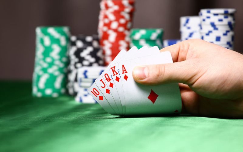 Thùng phá sảnh là gì trong Poker